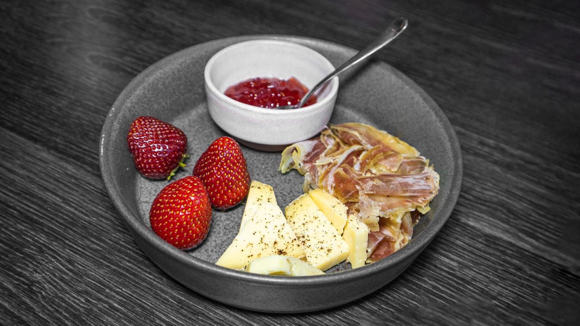 Sleeping Barrel Lodge Smaken Av Ryfylke Event As, Drives Ikke Som Hotell Hjelmeland Bagian luar foto